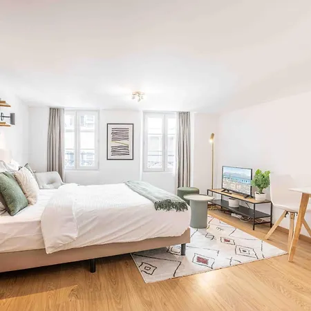 Saint Laurent 33-35 - Self Check In By Homenhancement Лозанна