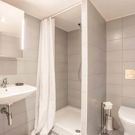 Saint Laurent 33-35 - Self Check In By Homenhancement Лозанна