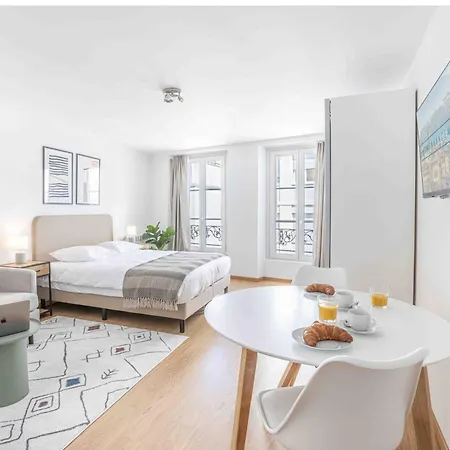 Saint Laurent 33-35 - Self Check In By Homenhancement Апартаменты *