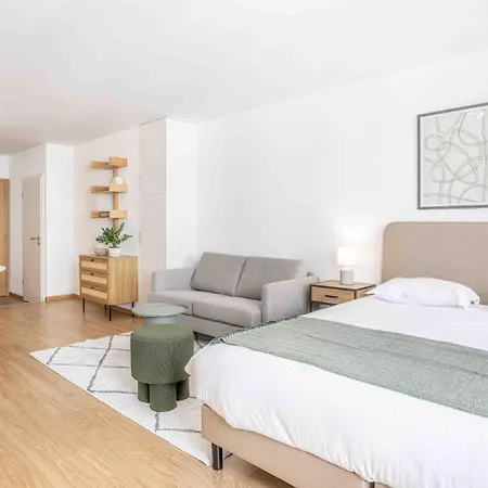 Апартаменты Saint Laurent 33-35 - Self Check In By Homenhancement *