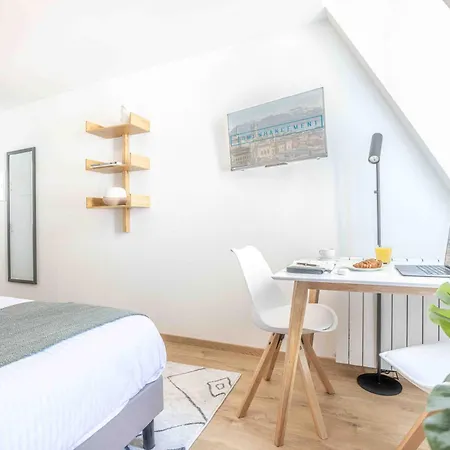 Saint Laurent 33-35 - Self Check In By Homenhancement Lausana