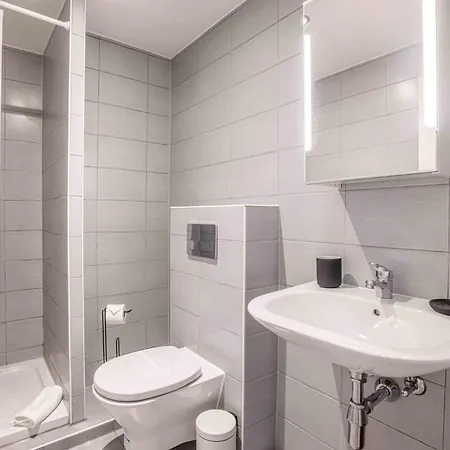 Saint Laurent 33-35 - Self Check In By Homenhancement Апартаменты