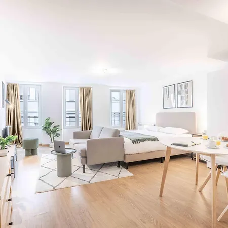 Saint Laurent 33-35 - Self Check In By Homenhancement Апартаменты