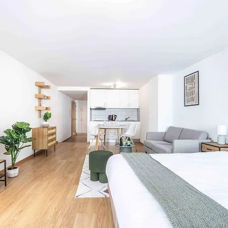 Saint Laurent 33-35 - Self Check In By Homenhancement * Лозанна