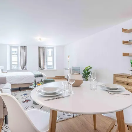 Apartamento Saint Laurent 33-35 - Self Check In By Homenhancement