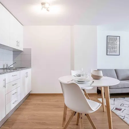 Saint Laurent 33-35 - Self Check In By Homenhancement * Лозанна