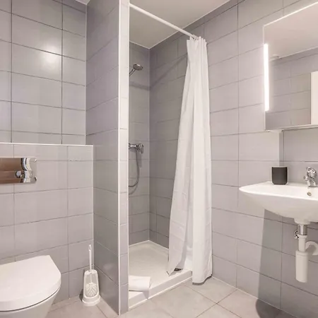 Saint Laurent 33-35 - Self Check In By Homenhancement Апартаменты