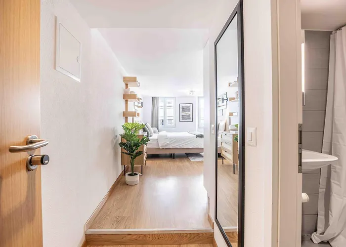 Saint Laurent 33-35 - Self Check In By Homenhancement 아파트