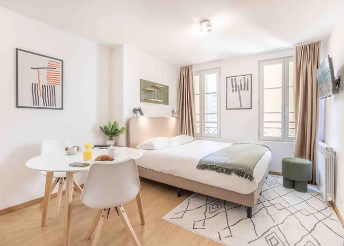 아파트 Saint Laurent 33-35 - Self Check In By Homenhancement *