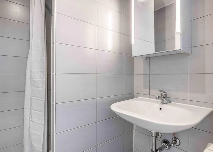 Apartment Saint Laurent 33-35 - Self Check In By Homenhancement