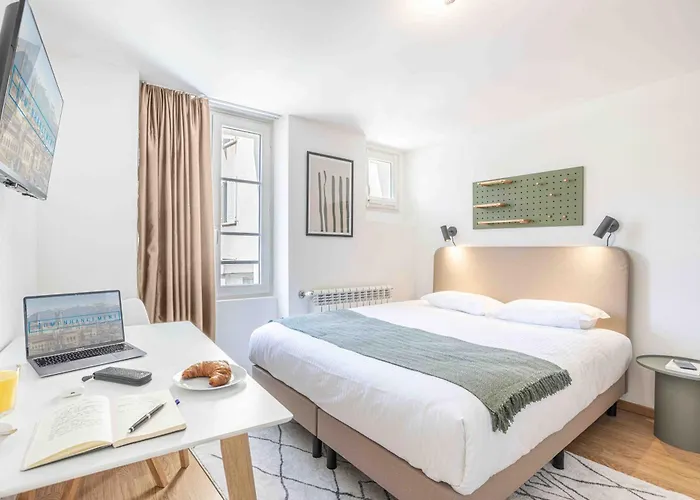 Saint Laurent 33-35 - Self Check In By Homenhancement Apartment