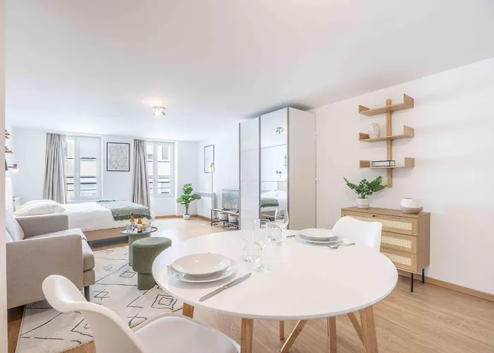 아파트 Saint Laurent 33-35 - Self Check In By Homenhancement *