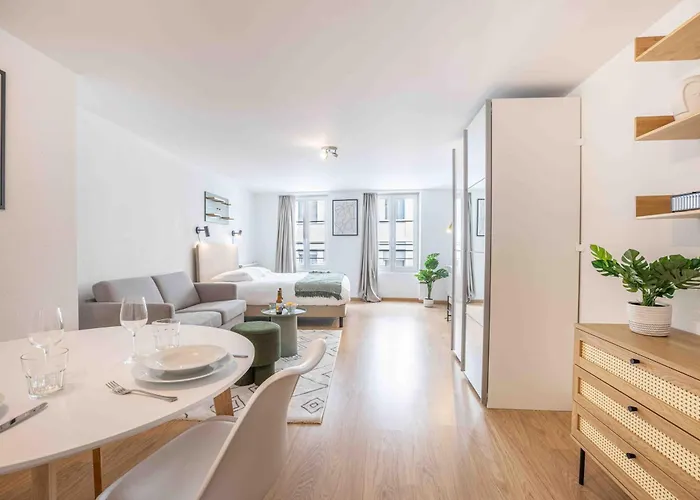 Saint Laurent 33-35 - Self Check In By Homenhancement * 로잔