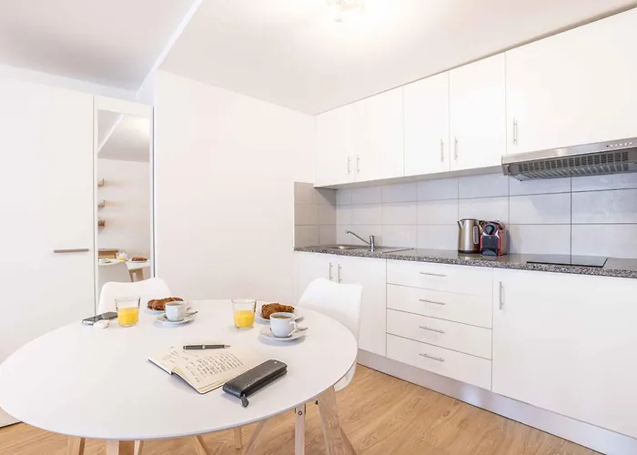 Saint Laurent 33-35 - Self Check In By Homenhancement Apartment