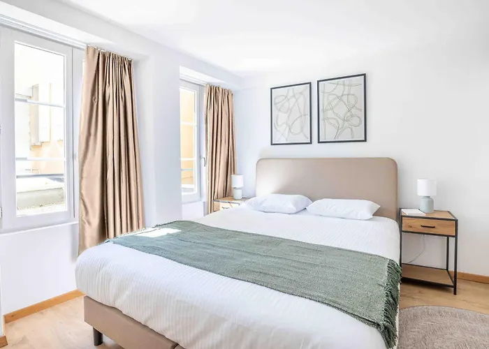 Saint Laurent 33-35 - Self Check In By Homenhancement 아파트 *