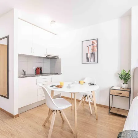 Apartamento Saint Laurent 33-35 - Self Check In By Homenhancement Lausana